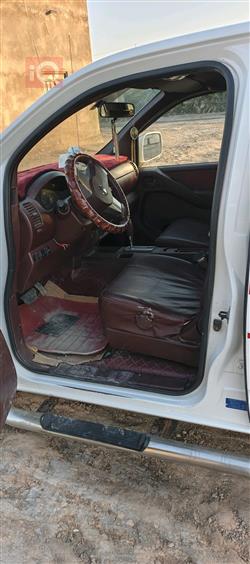 نیسان نەڤارا